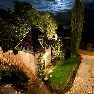 domaine-de-la-serve.hotels-rhonealpes.com/